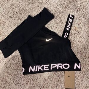 Nike Pro Black Sports Bra